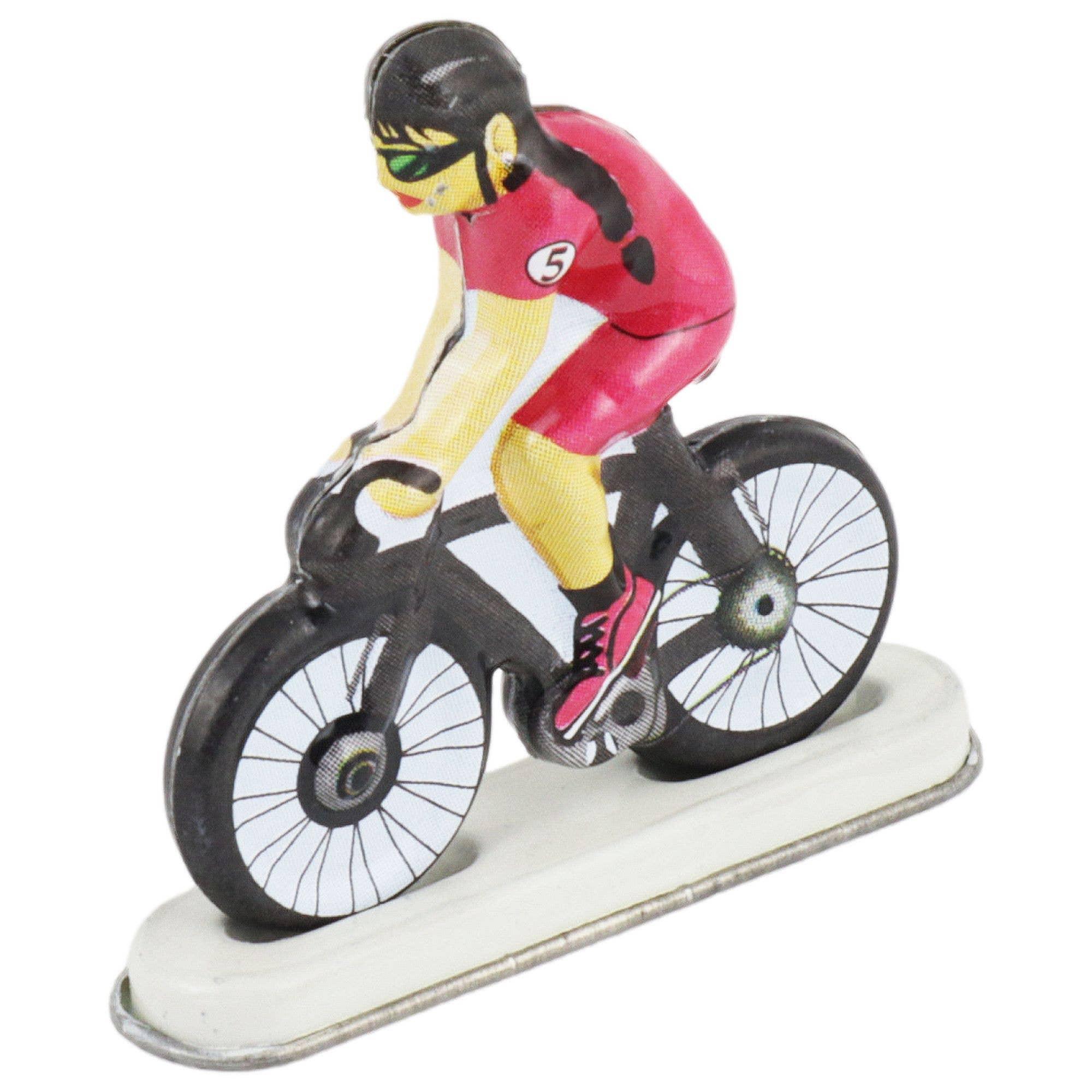Miniatur-Radfahrer aus Weißblech, geprägtes Metall mit aufgedruckten nostalgischen Details, 0,8 x 3,7 x 3,8 cm, hergestellt in Indien